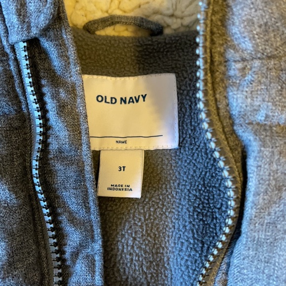 Vest - Picture 2 of 3